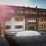 Alpinchalet Bergahorn - Luxerioese Mit Sauna Und Grosser Terrasse 아파트